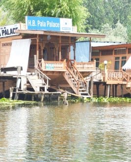 Pala Palace Houseboat